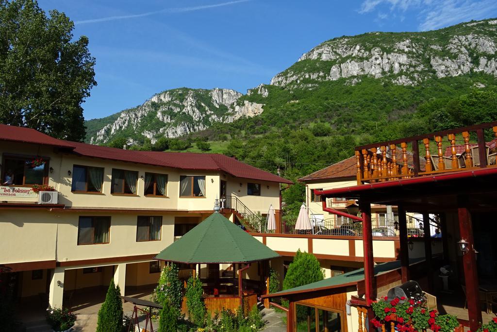 Pension Cuibul Viselor Băile Herculane Exterior foto