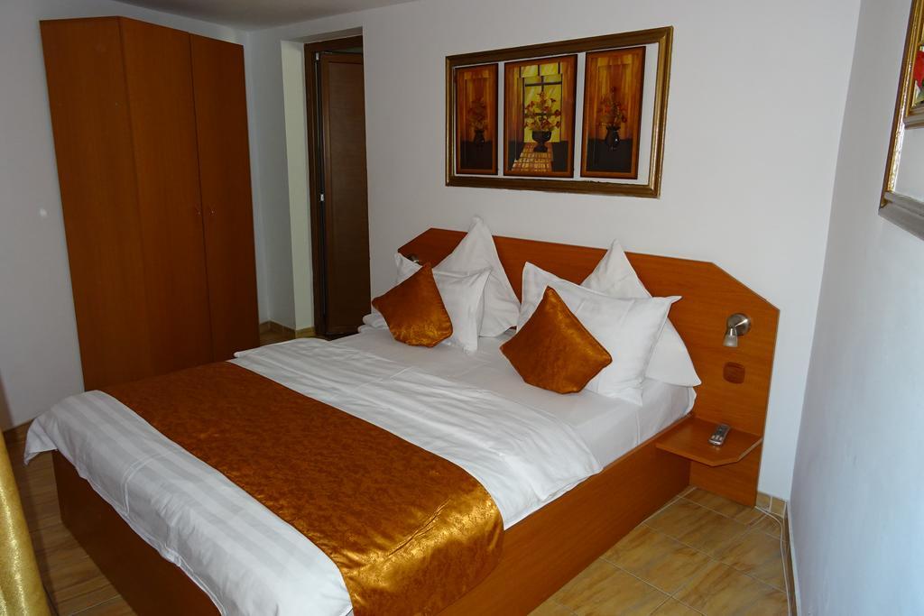 Pension Cuibul Viselor Băile Herculane Exterior foto